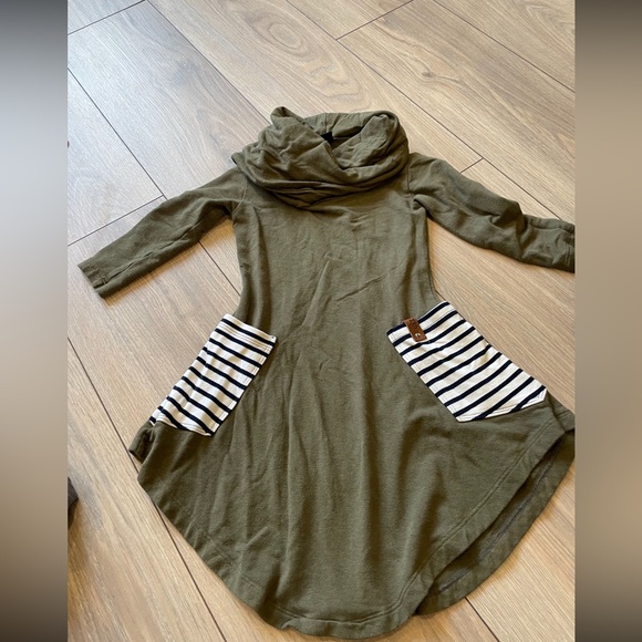 Mini street kids (handmade) worn once!! The cutest cowl neck dress with pockets. - Picture 1 of 1